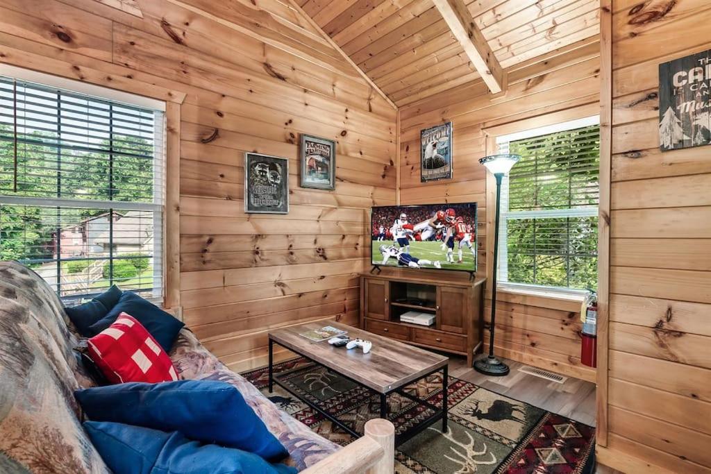 A Top Notch Lodge~Gatlinburg Exterior foto